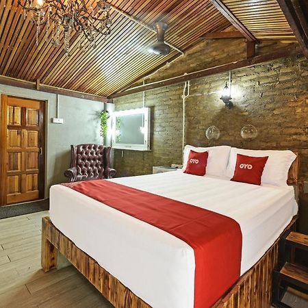 OYO 90636 Teratak Zakiah Chalet Hotel Jerantut Luaran gambar