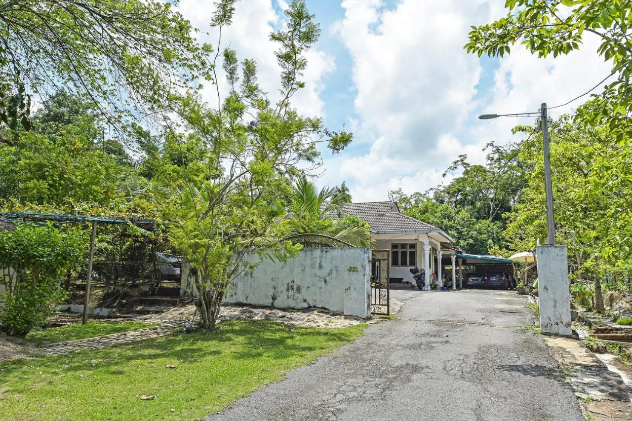 OYO 90636 Teratak Zakiah Chalet Jerantut Luaran gambar