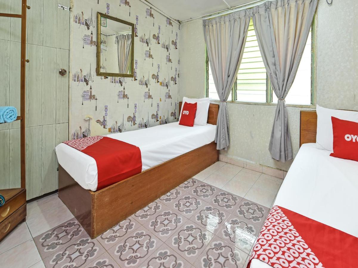 OYO 90636 Teratak Zakiah Chalet Jerantut Luaran gambar