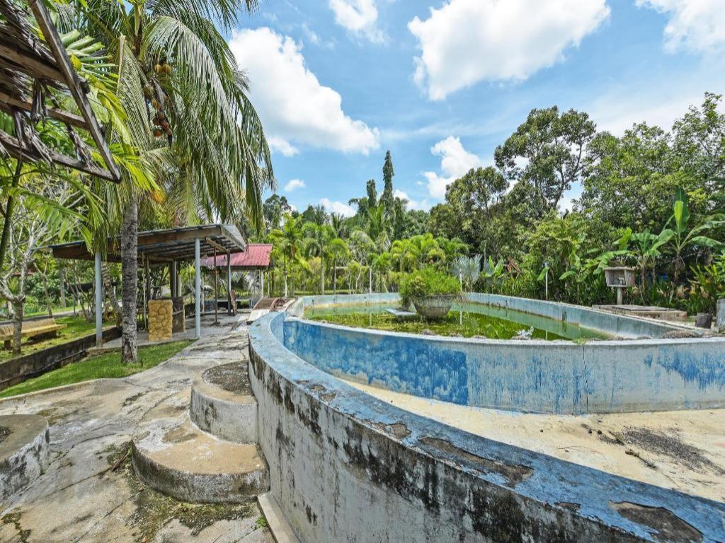 OYO 90636 Teratak Zakiah Chalet Jerantut Luaran gambar